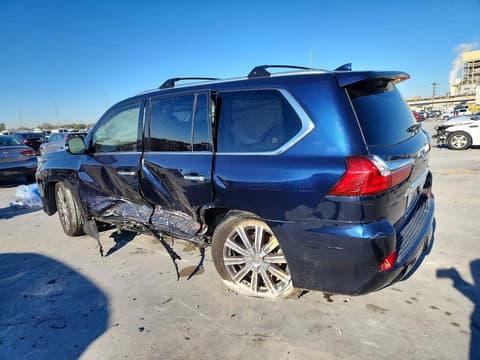 2017 Lexus LX 570, VIN JTJHY7AX6H4245600. Фото 2 з 6 з аукціону Copart. Каталог авто зі США OpenDataCar.