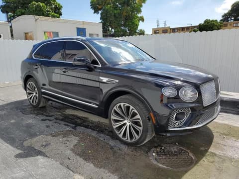 2023 Bentley Bentayga, VIN SJAAT2ZVXPC024421. Фото 4 из 6 с аукциона Copart. Каталог авто из США OpenDataCar.