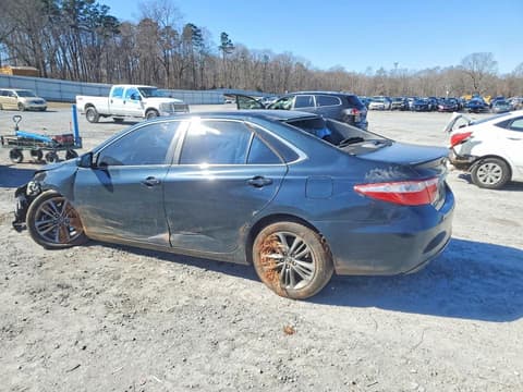 2016 Toyota Camry, VIN 4T1BF1FK3GU201296. Фото 2 з 6 з аукціону Copart. Каталог авто зі США OpenDataCar.