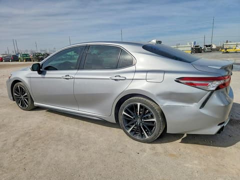 2019 Toyota Camry, VIN 4T1B61HK4KU855181. Zdjęcie 2 z 6 z aukcji Copart. Katalog aut z USA OpenDataCar.