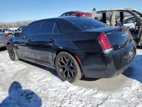 2019 Chrysler 300, VIN 2C3CCABG9KH637976. Фото 2 з 6 з аукціону Copart. Каталог авто зі США OpenDataCar.
