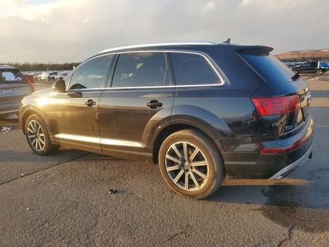 2017 Audi Q7, VIN WA1VAAF76HD001939. Фото 2 з 6 з аукціону Copart. Каталог авто зі США OpenDataCar.