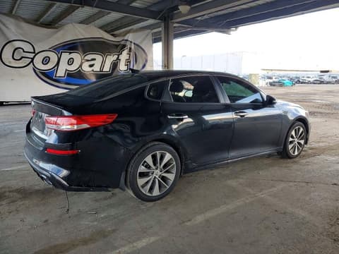 2019 Kia Optima, VIN 5XXGT4L32KG299558. Фото 3 из 6 с аукциона Copart. Каталог авто из США OpenDataCar.