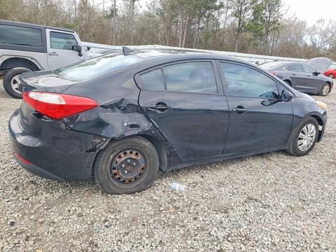 2015 Kia Forte, VIN KNAFK4A67F5392496. Фото 3 з 6 з аукціону Copart. Каталог авто зі США OpenDataCar.