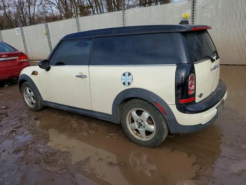 2011 Mini Cooper Clubman, VIN WMWZF3C50BT188404. Zdjęcie 2 z 6 z aukcji Copart. Katalog aut z USA OpenDataCar.