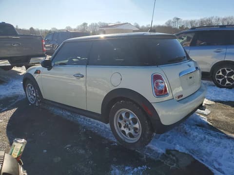 2013 Mini Cooper, VIN WMWSU3C58DT692516. Фото 2 з 6 з аукціону Copart. Каталог авто зі США OpenDataCar.