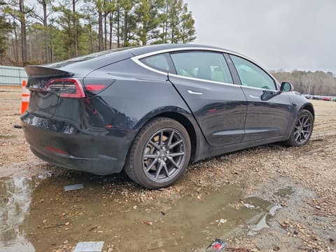 2018 Tesla Model 3, VIN 5YJ3E1EA5JF123303. Фото 3 з 6 з аукціону Copart. Каталог авто зі США OpenDataCar.