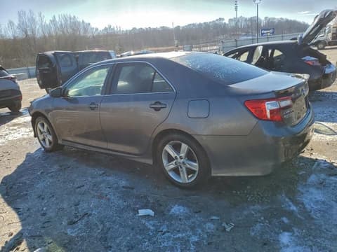 2014 Toyota Camry, VIN 4T1BF1FK8EU363793. Фото 2 з 6 з аукціону Copart. Каталог авто зі США OpenDataCar.