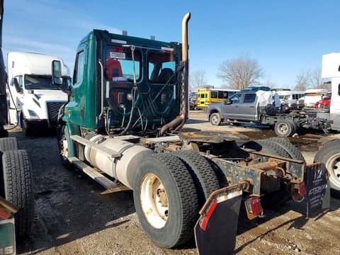 2015 Freightliner Cascadia, VIN 3AKBGADV4FSGB4584. Фото 3 з 6 з аукціону Copart. Каталог авто зі США OpenDataCar.