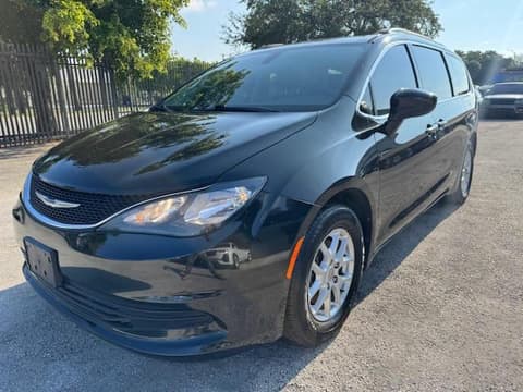 2020 Chrysler Voyager, VIN 2C4RC1DG7LR163251. Фото 1 из 6 с аукциона Copart. Каталог авто из США OpenDataCar.