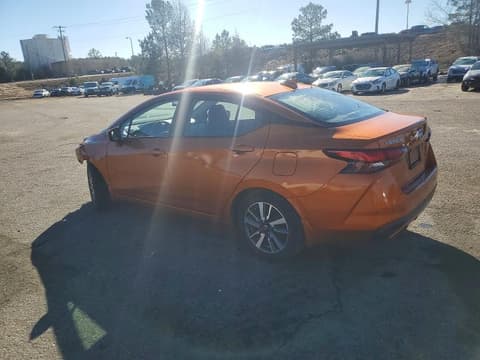 2020 Nissan Versa, VIN 3N1CN8EV8LL910569. Фото 2 з 6 з аукціону Copart. Каталог авто зі США OpenDataCar.