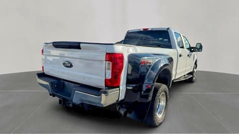 2017 Ford F-350 Super Duty, VIN 1FT8W3DT7HED16940. Фото 4 з 6 з аукціону Copart. Каталог авто зі США OpenDataCar.