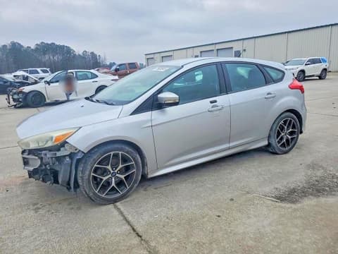 2016 Ford Focus, VIN 1FADP3K28GL335244. Фото 1 из 6 с аукциона Copart. Каталог авто из США OpenDataCar.