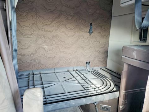 2013 Volvo VNL, VIN 4V4NC9EJ0DN143269. Фото 6 з 6 з аукціону Copart. Каталог авто зі США OpenDataCar.