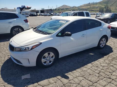 2017 Kia Forte, VIN 3KPFK4A79HE083003. Zdjęcie 1 z 6 z aukcji Copart. Katalog aut z USA OpenDataCar.