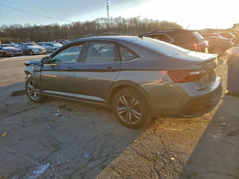 2024 Volkswagen Jetta, VIN 3VWEM7BU3RM049459. Фото 2 з 6 з аукціону Copart. Каталог авто зі США OpenDataCar.