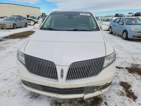 2013 Lincoln MKT, VIN 2LMHJ5AT4DBL58745. Фото 5 з 6 з аукціону Copart. Каталог авто зі США OpenDataCar.