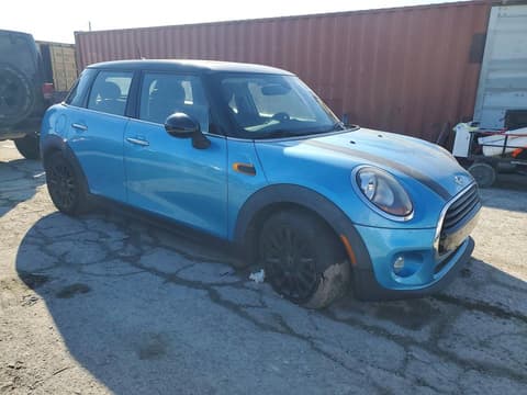 2016 Mini Cooper, VIN WMWXU1C51G2D10401. Фото 4 з 6 з аукціону Copart. Каталог авто зі США OpenDataCar.