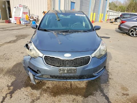 2014 Kia Forte, VIN KNAFX4A66E5236854. Фото 5 з 6 з аукціону Copart. Каталог авто зі США OpenDataCar.
