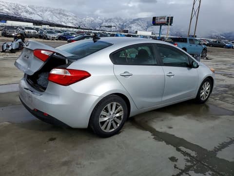 2015 Kia Forte, VIN KNAFX4A63F5383277. Фото 3 з 6 з аукціону Copart. Каталог авто зі США OpenDataCar.
