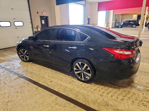 2017 Nissan Altima, VIN 1N4AL3AP4HC128816. Фото 2 з 6 з аукціону Copart. Каталог авто зі США OpenDataCar.
