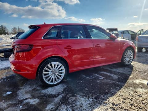 2016 Audi A3 e-tron, VIN WAUTPBFF5GA038325. Фото 3 из 6 с аукциона Copart. Каталог авто из США OpenDataCar.