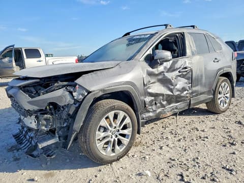 2025 Toyota RAV4, VIN 2T3C1RFV4SC308354. Фото 1 з 6 з аукціону Copart. Каталог авто зі США OpenDataCar.