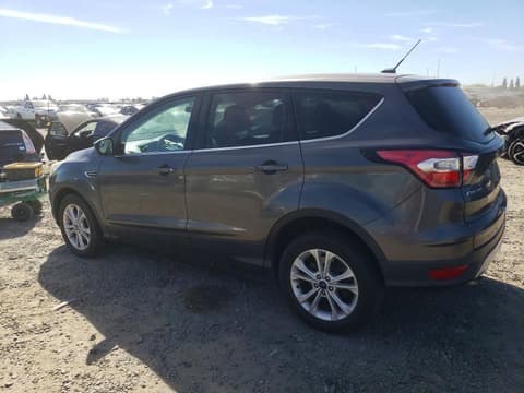2017 Ford Escape, VIN 1FMCU0G98HUE97899. Фото 2 из 6 с аукциона Copart. Каталог авто из США OpenDataCar.