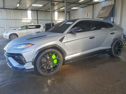 2024 Lamborghini Urus, VIN ZPBUC3ZLXRLA35527. Фото 1 з 6 з аукціону Copart. Каталог авто зі США OpenDataCar.