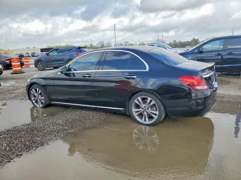 2017 Mercedes-benz C-Class, VIN 55SWF4JB1HU227631. Фото 2 з 6 з аукціону Copart. Каталог авто зі США OpenDataCar.