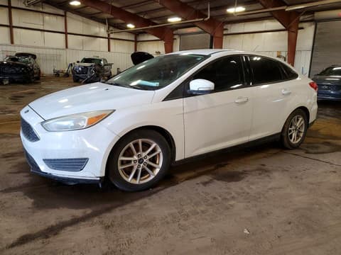 2015 Ford Focus, VIN 1FADP3F22FL323244. Фото 1 из 6 с аукциона Copart. Каталог авто из США OpenDataCar.
