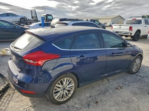 2017 Ford Focus, VIN 1FADP3N26HL345588. Фото 3 из 6 с аукциона Copart. Каталог авто из США OpenDataCar.