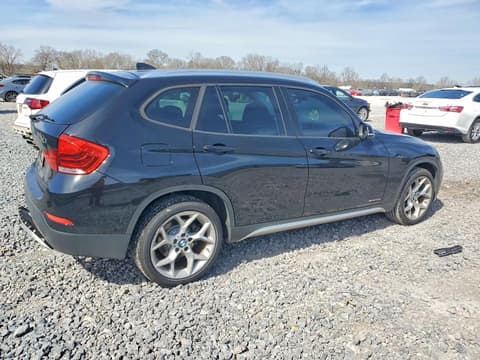 2015 Bmw X1, VIN WBAVM1C5XFV315534. Zdjęcie 3 z 6 z aukcji Copart. Katalog aut z USA OpenDataCar.