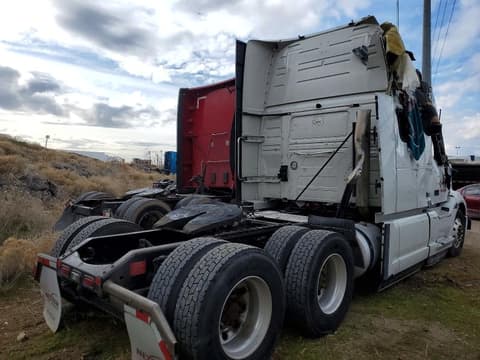 2023 Volvo VN, VIN 4V4NC9EH9PN610383. Фото 4 з 6 з аукціону Copart. Каталог авто зі США OpenDataCar.