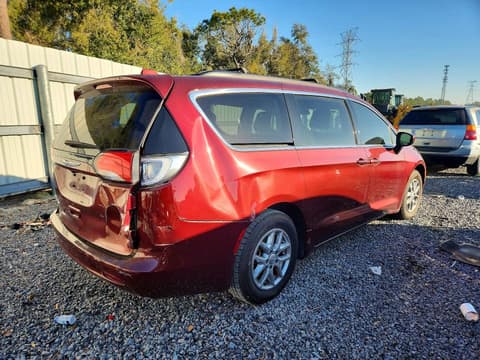 2020 Chrysler Voyager, VIN 2C4RC1DG1LR172575. Фото 3 з 6 з аукціону Copart. Каталог авто зі США OpenDataCar.