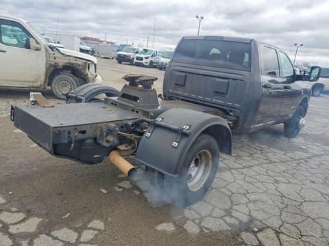 2022 Ram 3500, VIN 3C7WRSCL8NG218257. Zdjęcie 3 z 6 z aukcji Copart. Katalog aut z USA OpenDataCar.