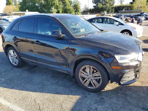 2017 Audi Q3, VIN WA1BCCFS2HR009858. Фото 4 з 6 з аукціону Copart. Каталог авто зі США OpenDataCar.