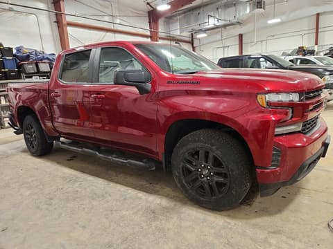 2022 Chevrolet Silverado, VIN 3GCUYEED3NG214678. Фото 4 з 6 з аукціону Copart. Каталог авто зі США OpenDataCar.