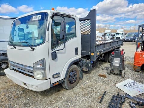 2011 Isuzu NPR, VIN JALC4W165B7001015. Фото 1 из 6 с аукциона Copart. Каталог авто из США OpenDataCar.
