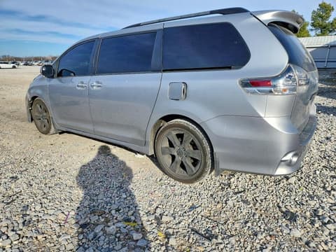 2015 Toyota Sienna, VIN 5TDXK3DC6FS662167. Фото 2 из 6 с аукциона Copart. Каталог авто из США OpenDataCar.