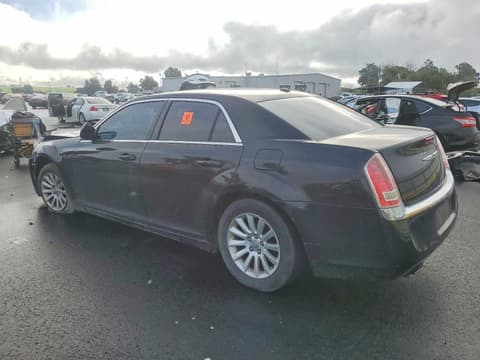 2013 Chrysler 300, VIN 2C3CCAAGXDH507371. Фото 2 з 6 з аукціону Copart. Каталог авто зі США OpenDataCar.