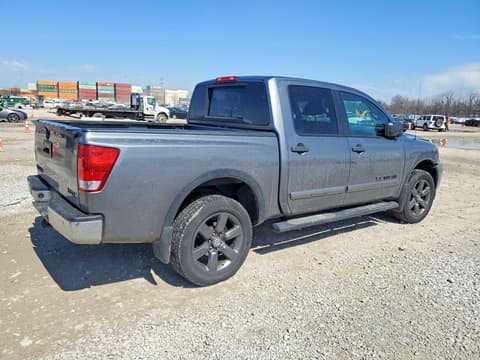 2015 Nissan Titan, VIN 1N6AA0EC9FN511994. Фото 3 з 6 з аукціону Copart. Каталог авто зі США OpenDataCar.