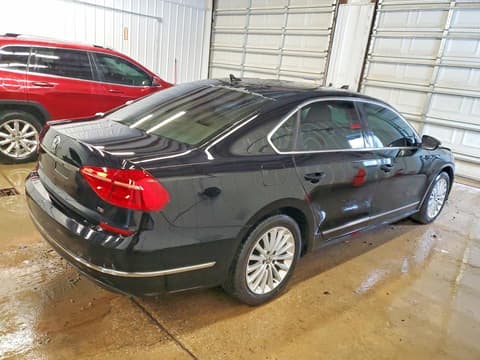 2016 Volkswagen Passat, VIN 1VWBT7A38GC068764. Zdjęcie 3 z 6 z aukcji Copart. Katalog aut z USA OpenDataCar.