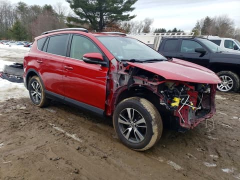 2017 Toyota RAV4, VIN JTMRFREV3HJ143500. Фото 4 з 6 з аукціону Copart. Каталог авто зі США OpenDataCar.