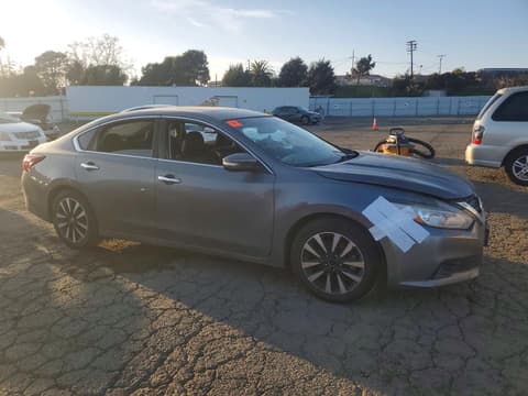 2018 Nissan Altima, VIN 1N4AL3AP1JC156157. Zdjęcie 4 z 6 z aukcji Copart. Katalog aut z USA OpenDataCar.