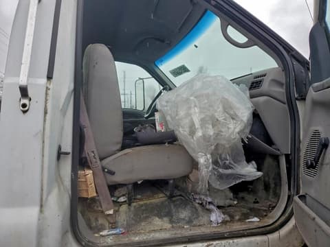 2001 Ford F-650, VIN 3FDNF65Y41MA02639. Фото 5 з 6 з аукціону Copart. Каталог авто зі США OpenDataCar.