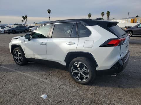 2024 Toyota RAV4 Prime, VIN JTMEB3FV3RD183677. Фото 2 з 6 з аукціону Copart. Каталог авто зі США OpenDataCar.