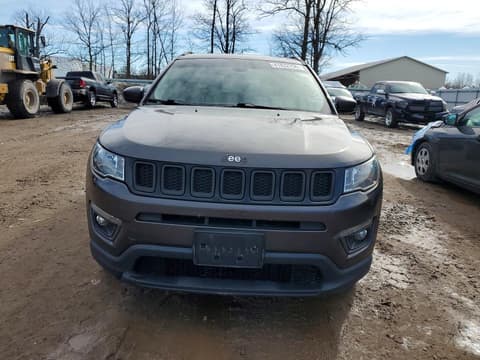 2018 Jeep Compass, VIN 3C4NJDBB3JT134952. Фото 5 з 6 з аукціону Copart. Каталог авто зі США OpenDataCar.