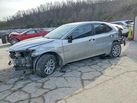 2018 Toyota Camry, VIN 4T1B11HKXJU004788. Фото 1 з 6 з аукціону Copart. Каталог авто зі США OpenDataCar.