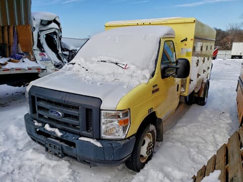 2018 Ford Econoline, VIN 1FDXE4FSXJDC17478. Фото 1 з 6 з аукціону Copart. Каталог авто зі США OpenDataCar.